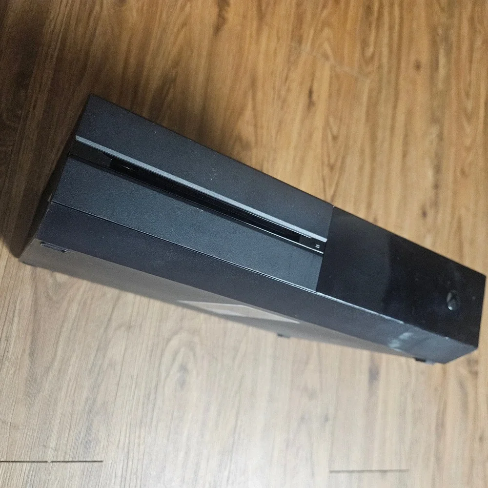 Microsoft Xbox One 1540 Video Game System Console Only 500GB HDMI Untested